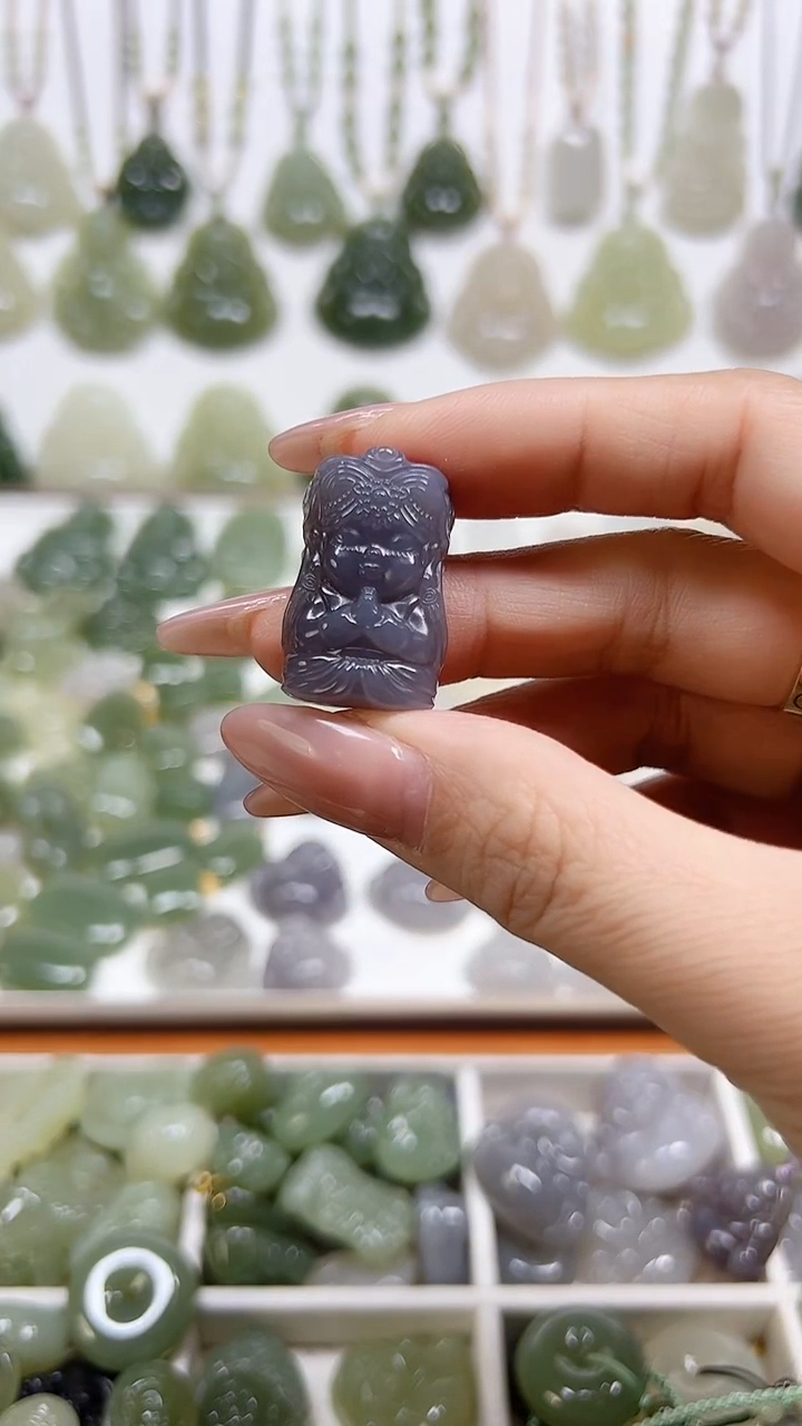 【闪购商品】和田玉（糖玉）颈饰未镶嵌紫吊坠