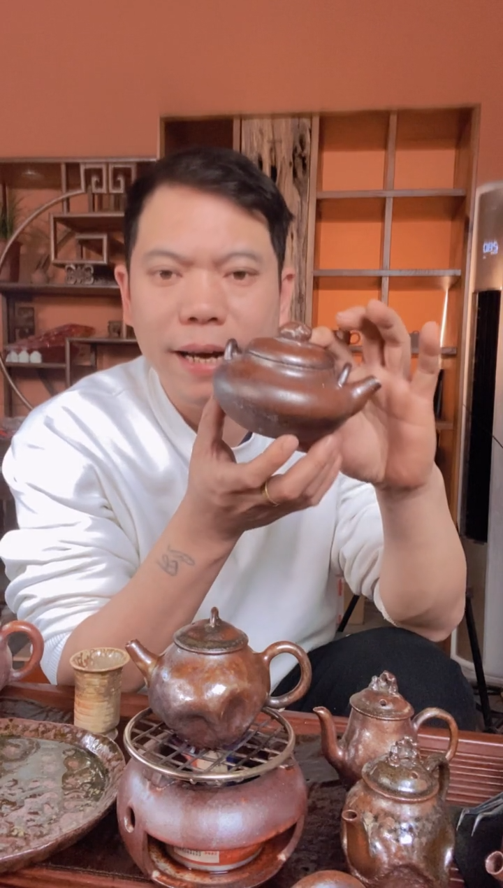 【闪购商品】紫砂全手工柿园提梁壶