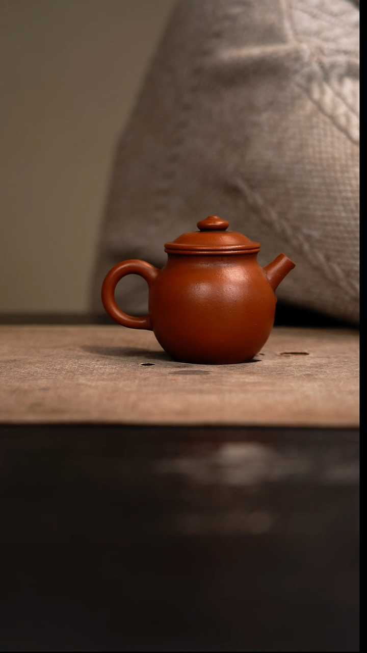 【闪购商品】紫砂茶壶巨轮珠朱泥100cc