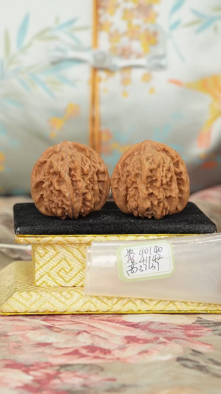 【闪购商品】文玩核桃把件平谷四座楼