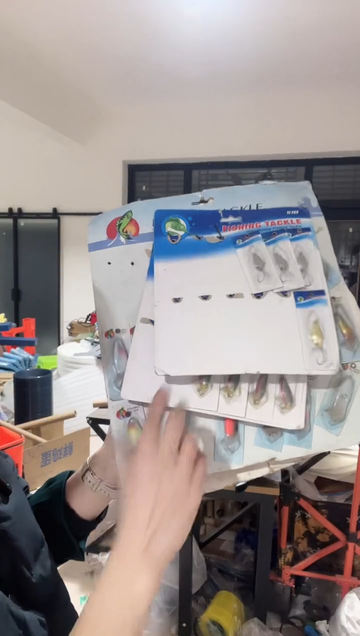 亮片 克数随机发货  8个