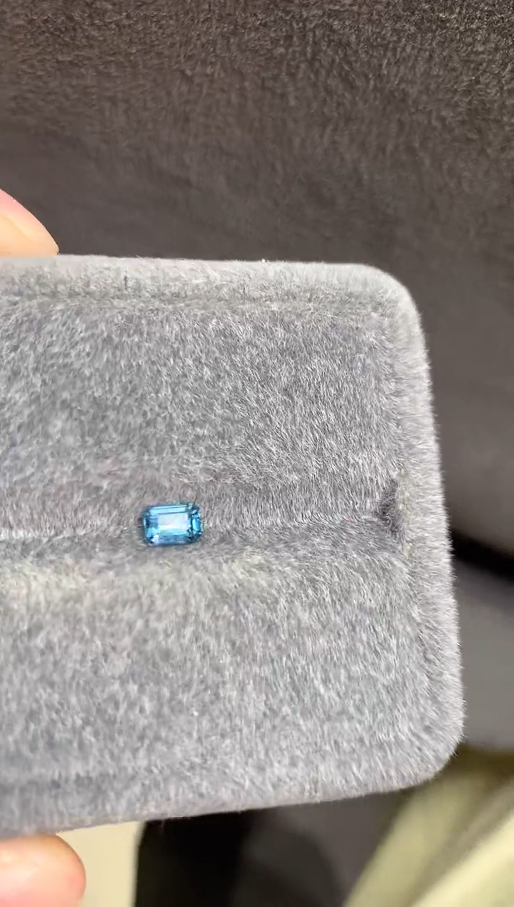 【闪购商品】尖晶石裸石未镶嵌x-2 0.63ct 钴