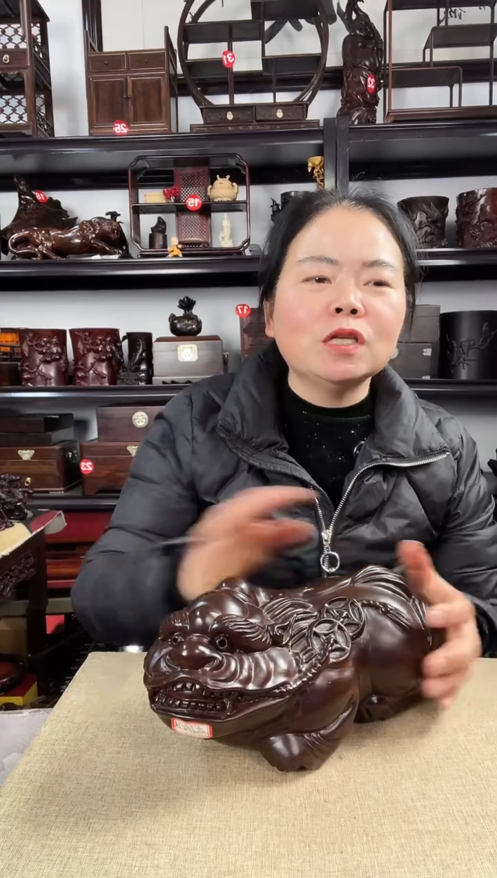 木老李红木工艺品大貔貅