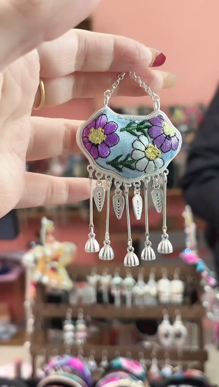 织绣艺枝独绣手工饰品214