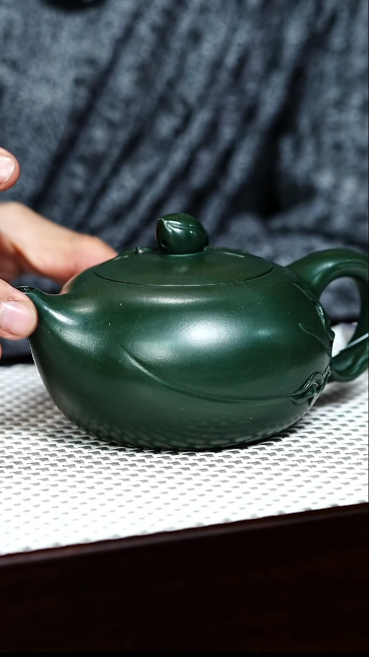 茶杯紫砂宜兴紫砂 寿桃 绿泥 陈红h324