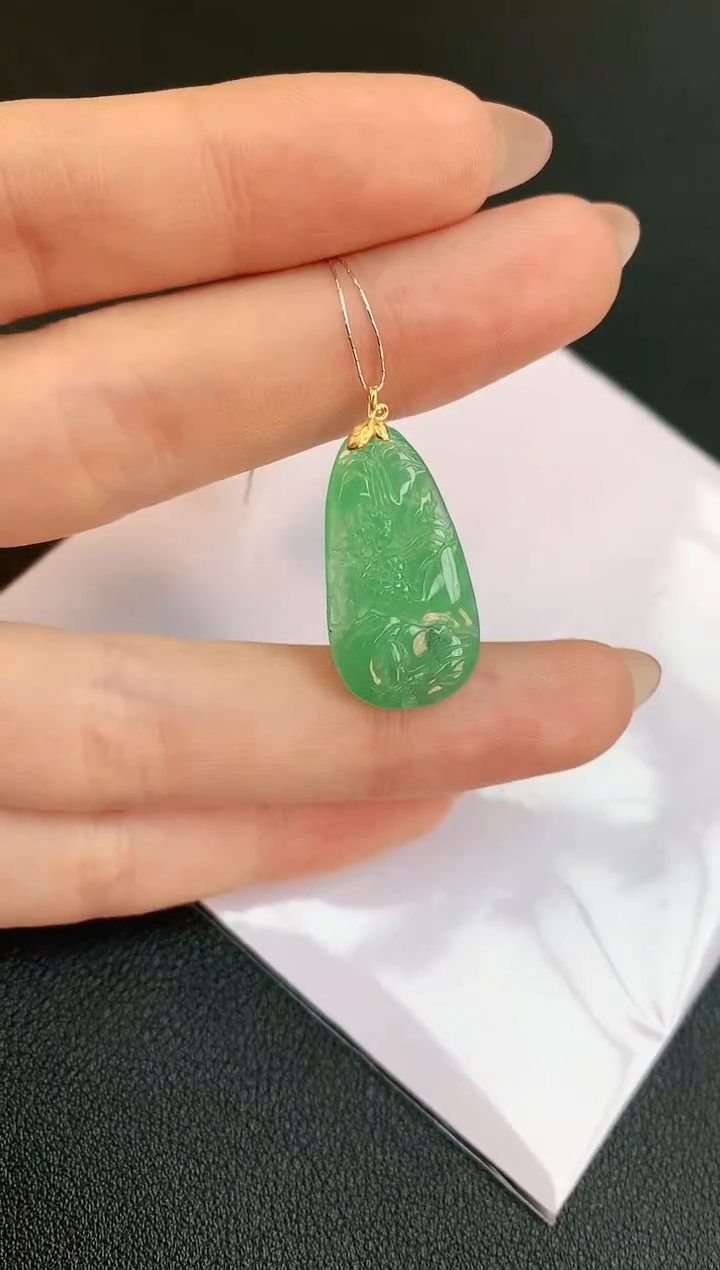 【闪购商品】翡翠颈饰18K金镶嵌赠礼盒证书 珍珍