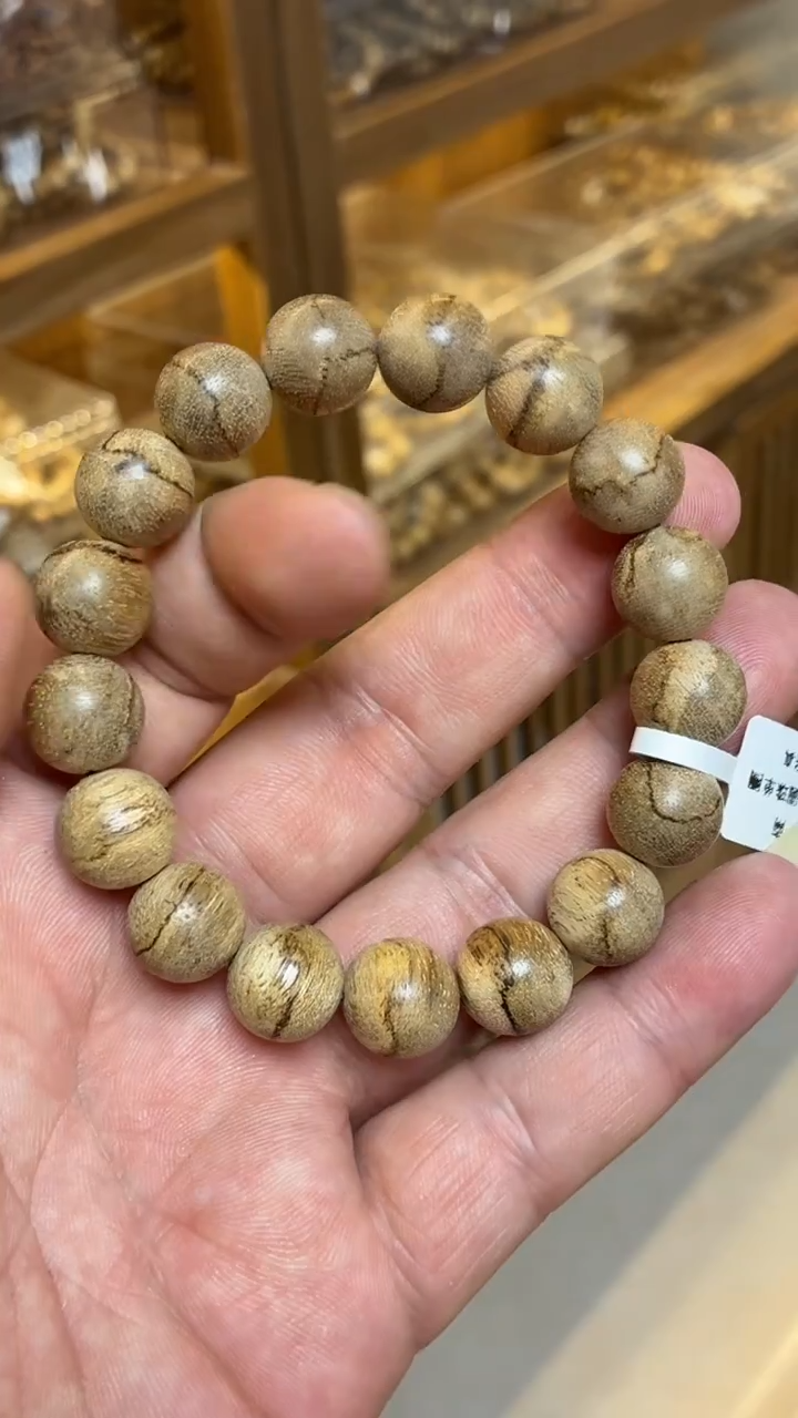 沉香手串 越南圆珠单圈1.3多样性发其一
