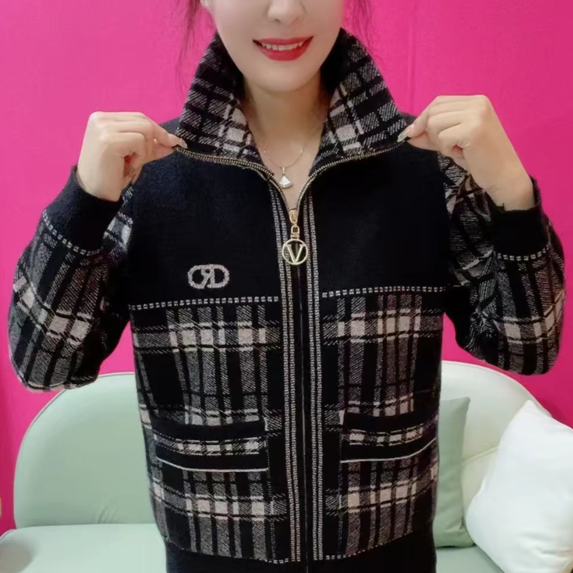 秋冬时尚长袖百搭格子中老年妈妈装休闲针织衫新款翻领高弹外套女