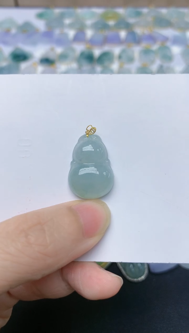 翡翠18K金镶嵌颈饰天然缅甸A货翡翠