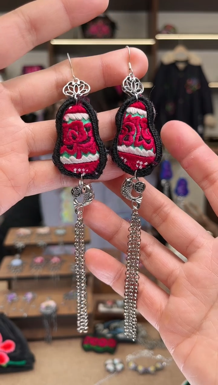 织绣1989黔东南苗族刺绣