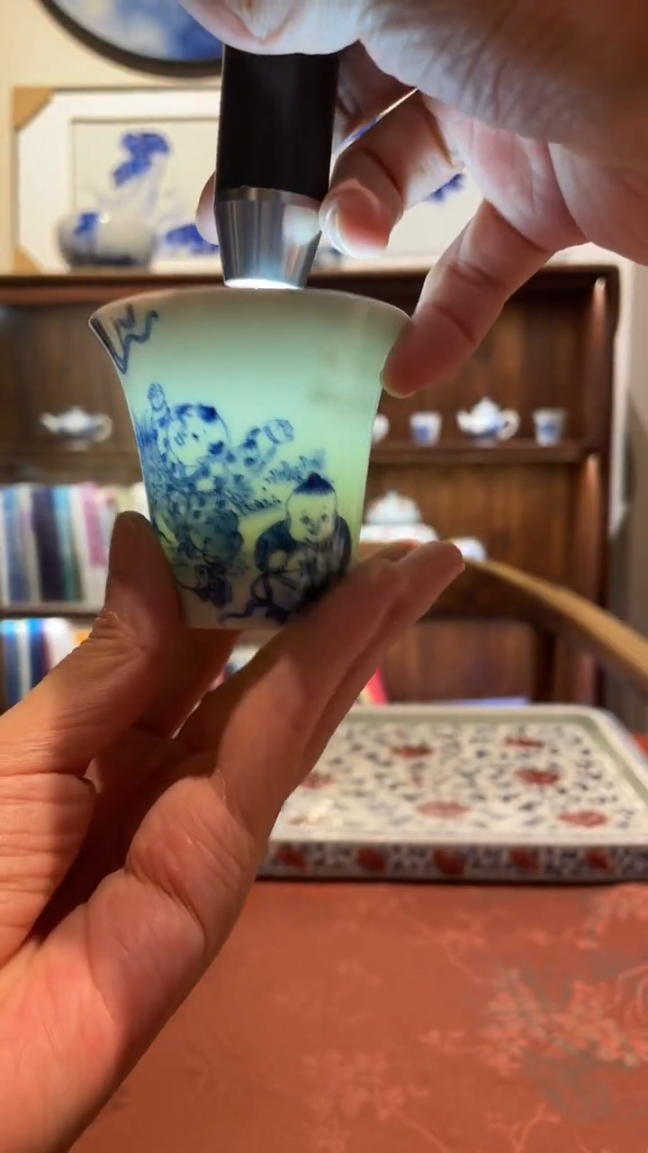 小桥窑童子娃娃放纸鸢杯