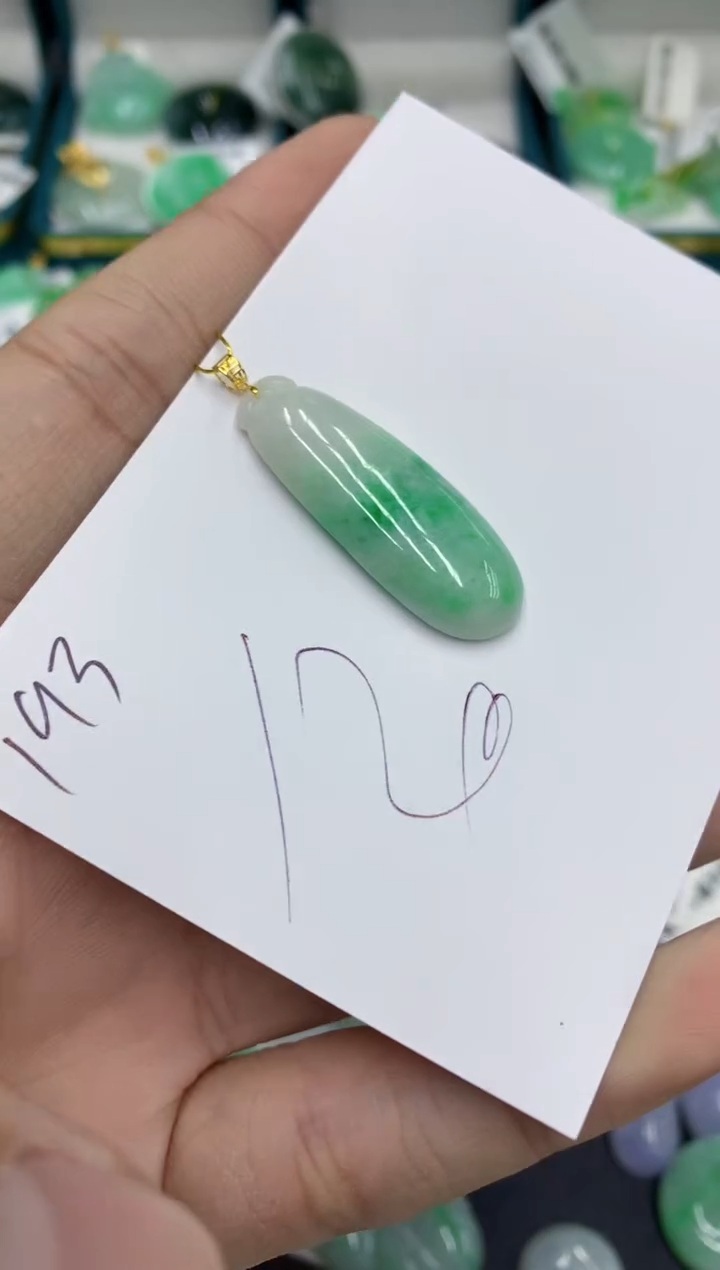 【闪购商品】翡翠颈饰18K金镶嵌翡翠