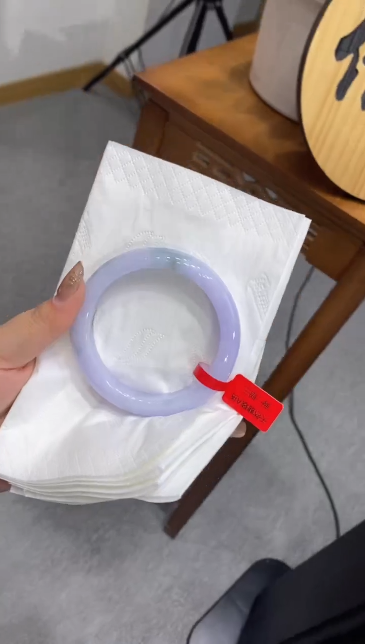 【闪购商品】翡翠手镯未镶嵌多人0011788