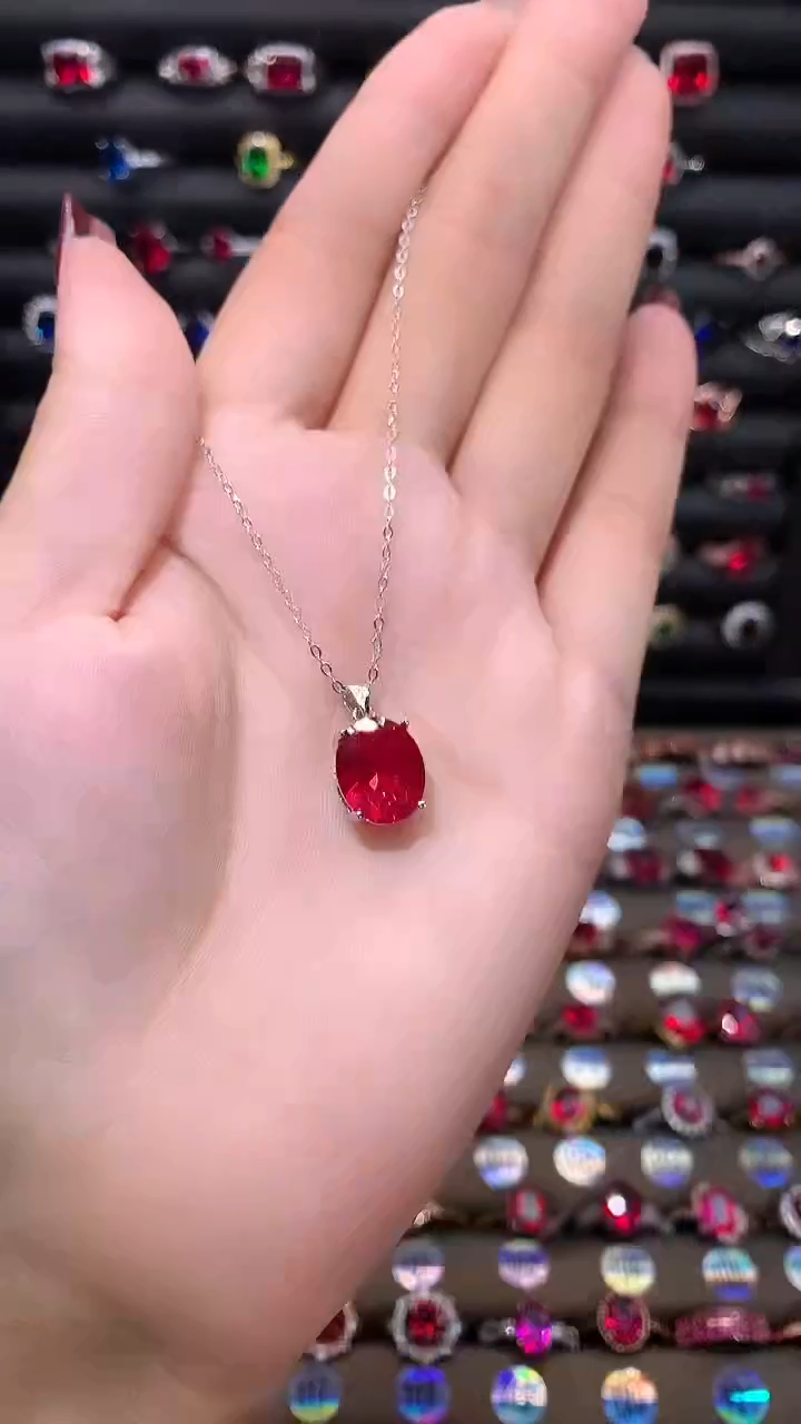 【闪购商品】红宝石吊坠(赠链)银S925镶嵌10.12银色
