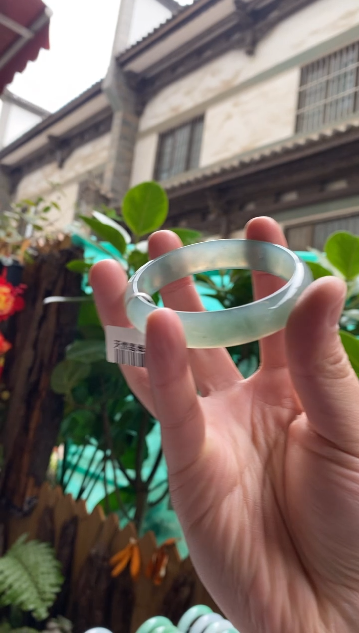 【闪购商品】翡翠手镯未镶嵌58圈
