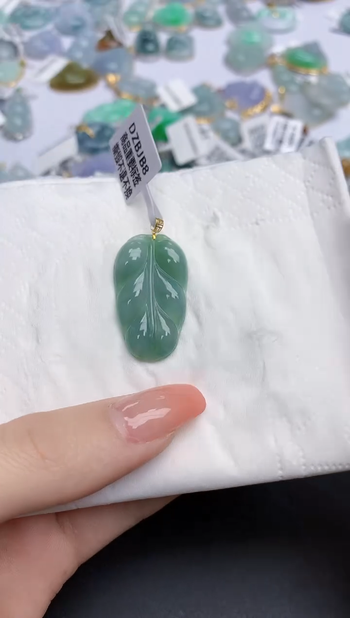 【闪购商品】翡翠颈饰18K金镶嵌天然缅甸翡翠A货