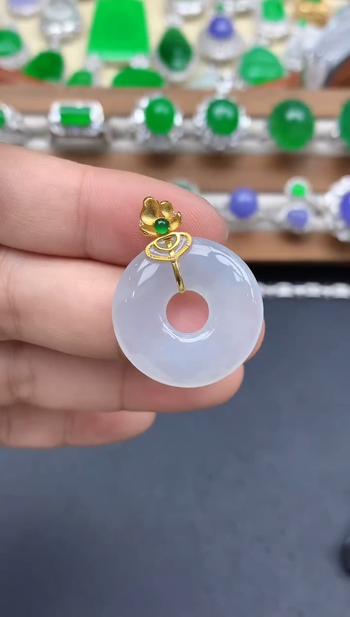 颈饰18K金镶嵌翡翠103-中国好珍宝