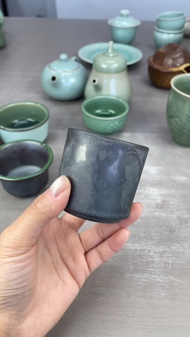 青瓷仓储福利清仓