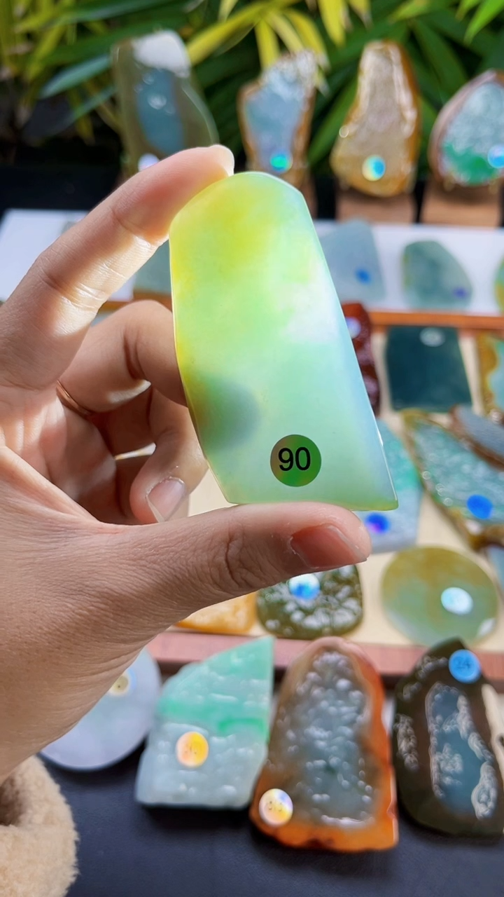 未镶嵌定制翡翠翡翠