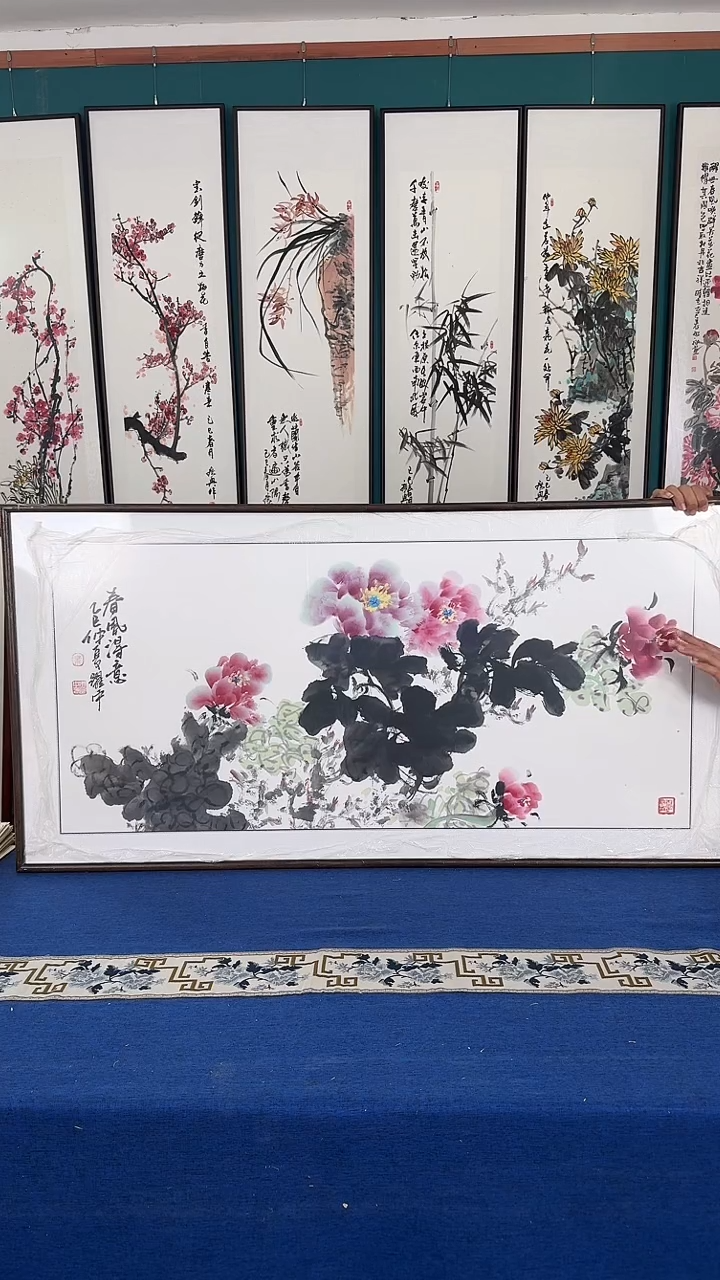 国画牡丹实木装裱60*120