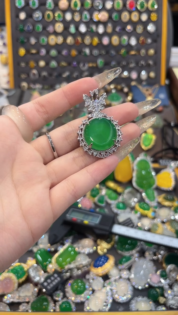 【闪购商品】玛瑙/玉髓未镶嵌颈饰1