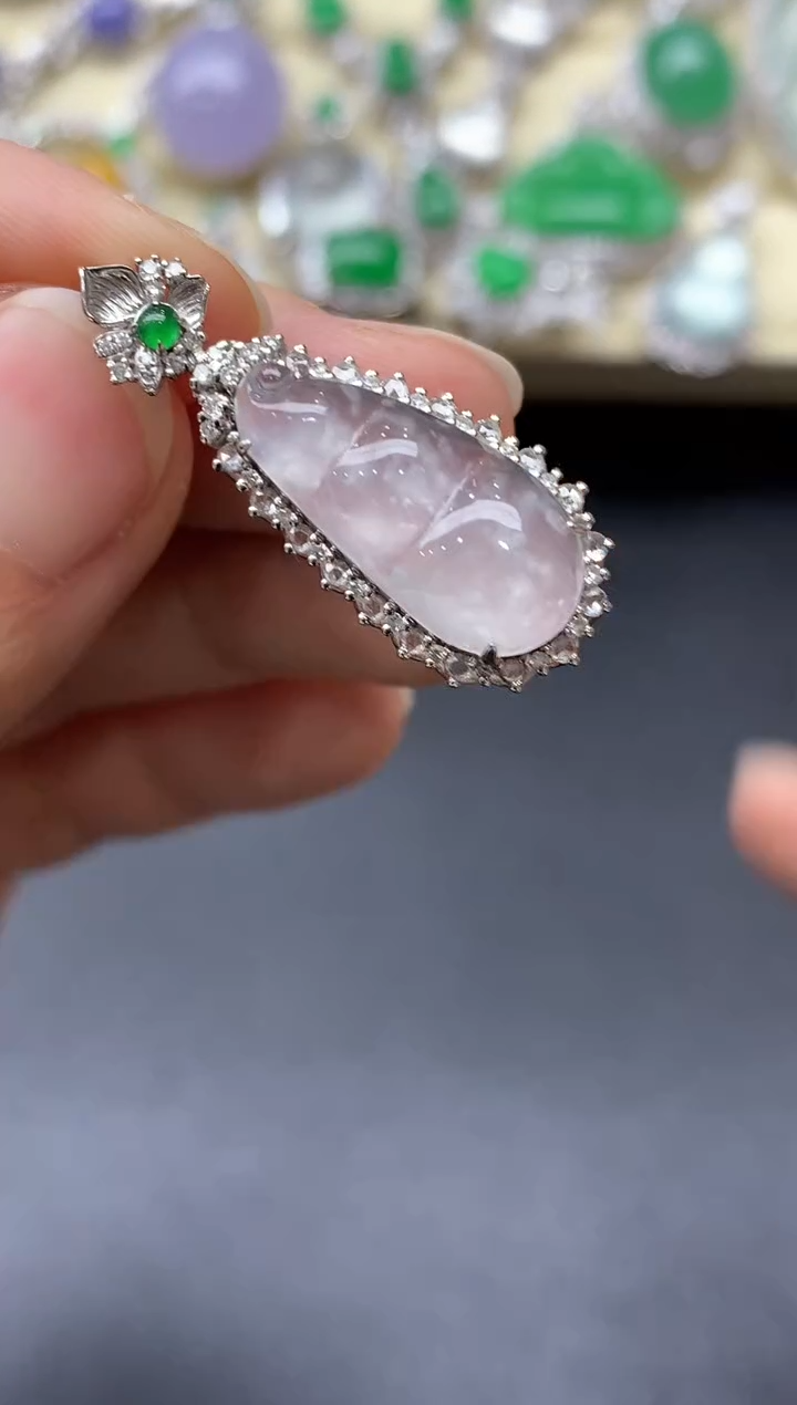 颈饰18K金镶嵌翡翠385-中国好珍宝