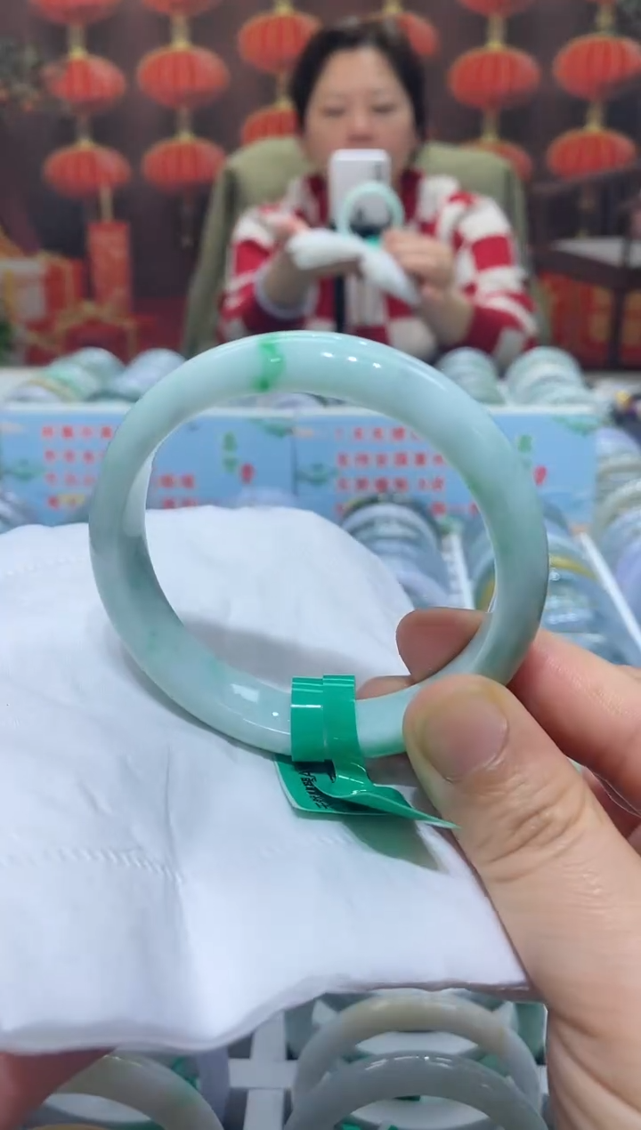 【闪购商品】翡翠手镯未镶嵌00009103