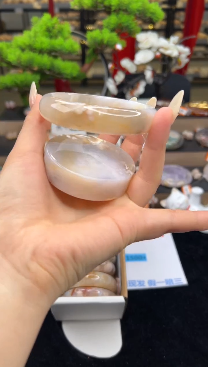 【闪购商品】石英质玉未镶嵌手镯63圈口（赠送镯心）11597