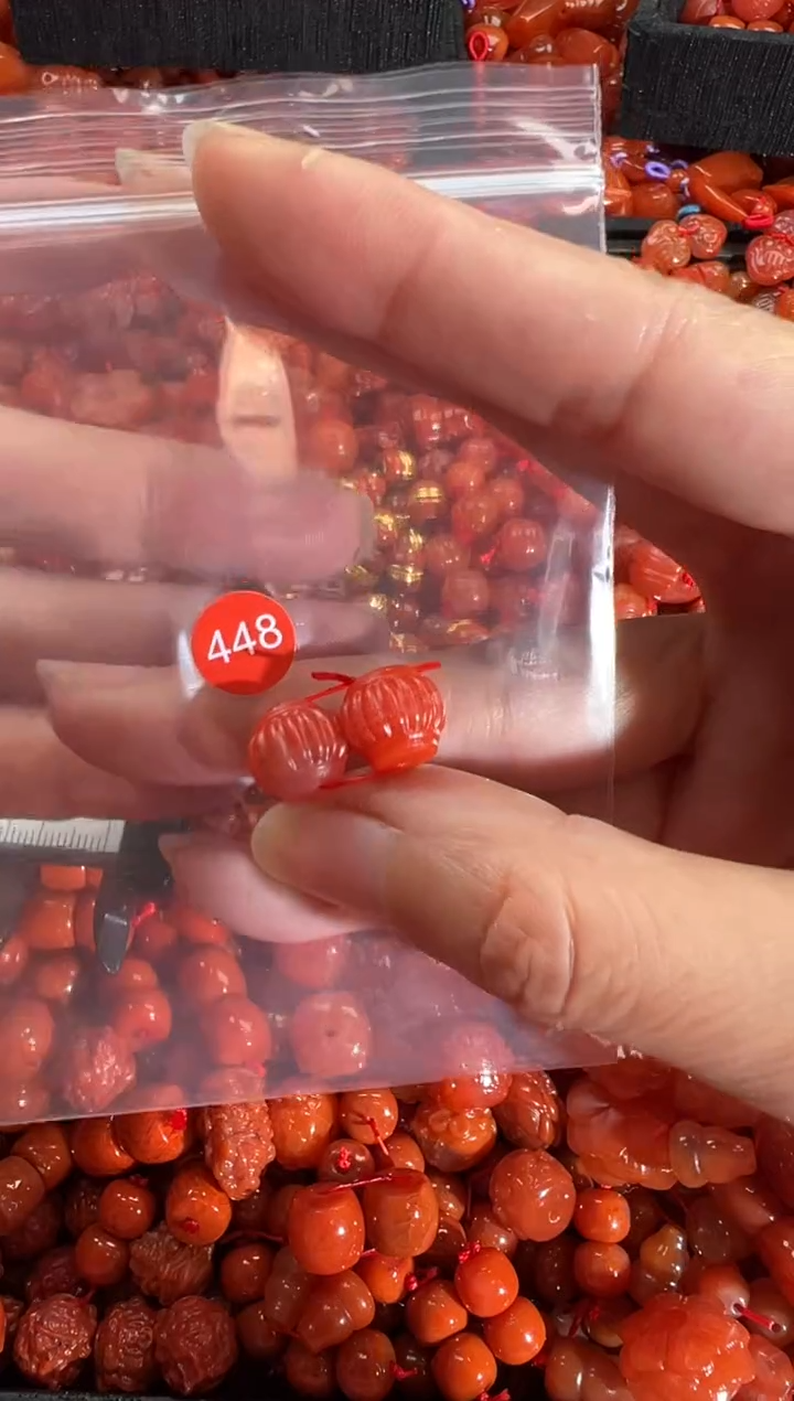 【闪购商品】南红玛瑙颈饰未镶嵌1