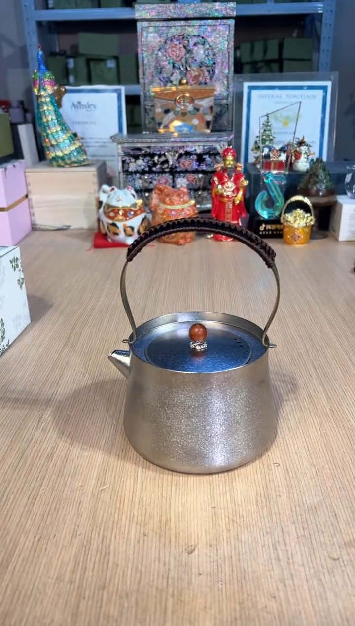 【闪购商品】杯35DL钛提梁壶       