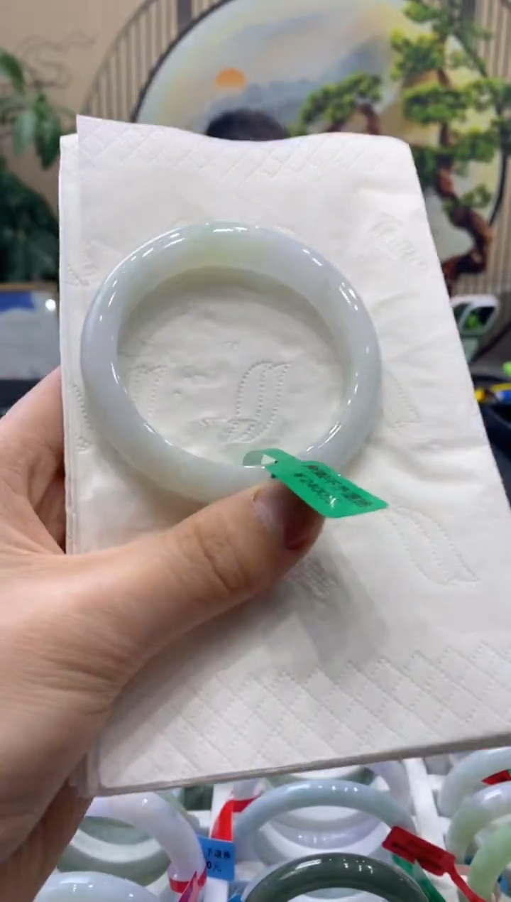 【闪购商品】翡翠手镯未镶嵌00000000014330