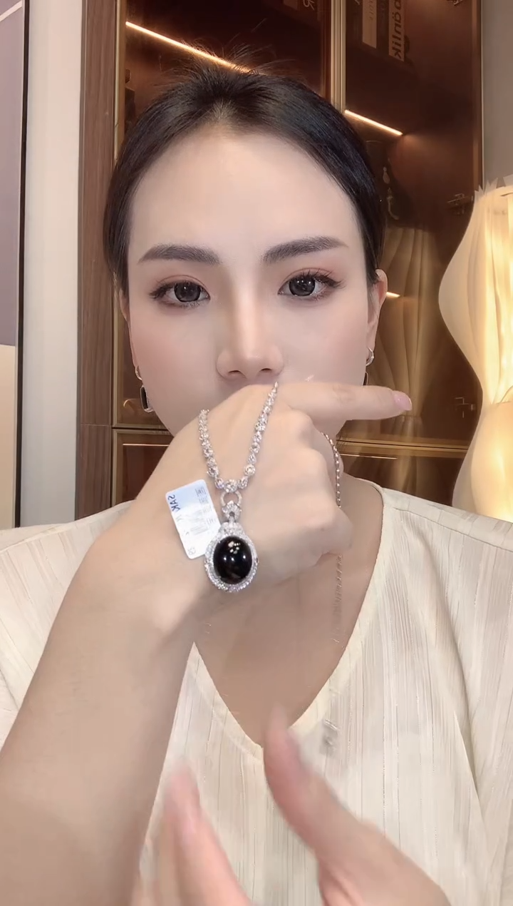 翡翠18K金镶嵌吊坠(不含链)D41