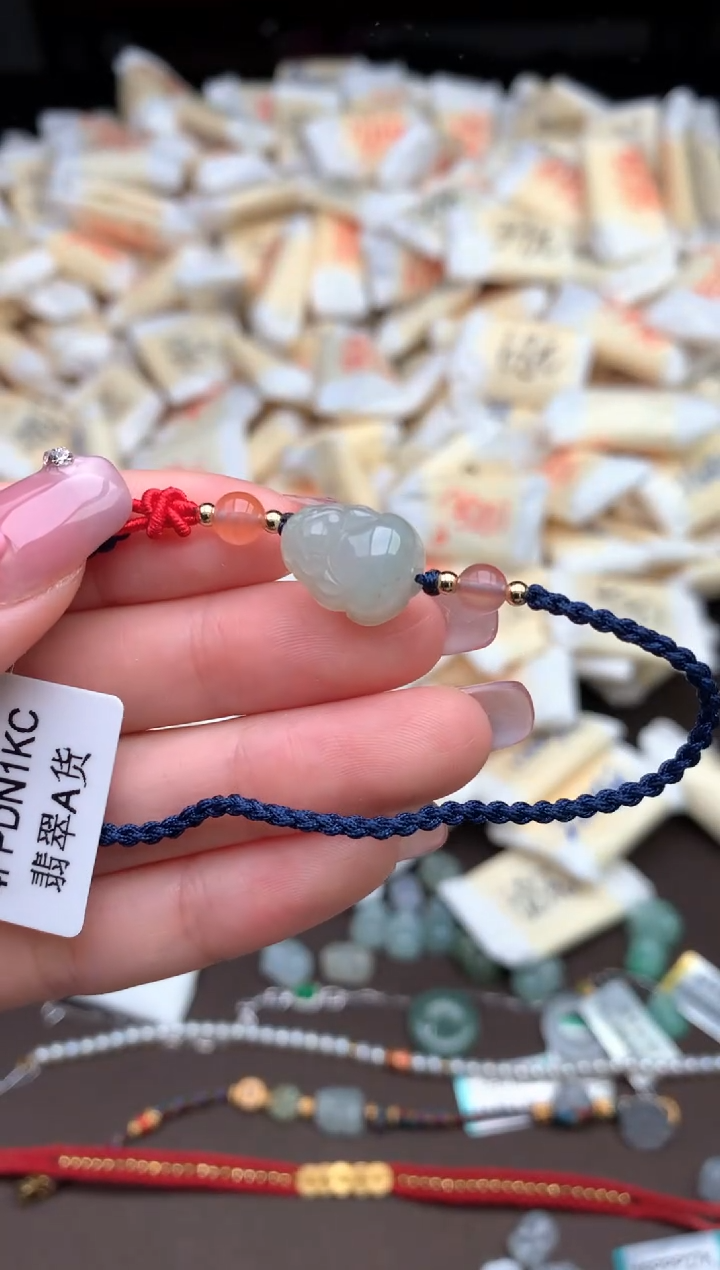 【闪购商品】翡翠手绳未镶嵌 —