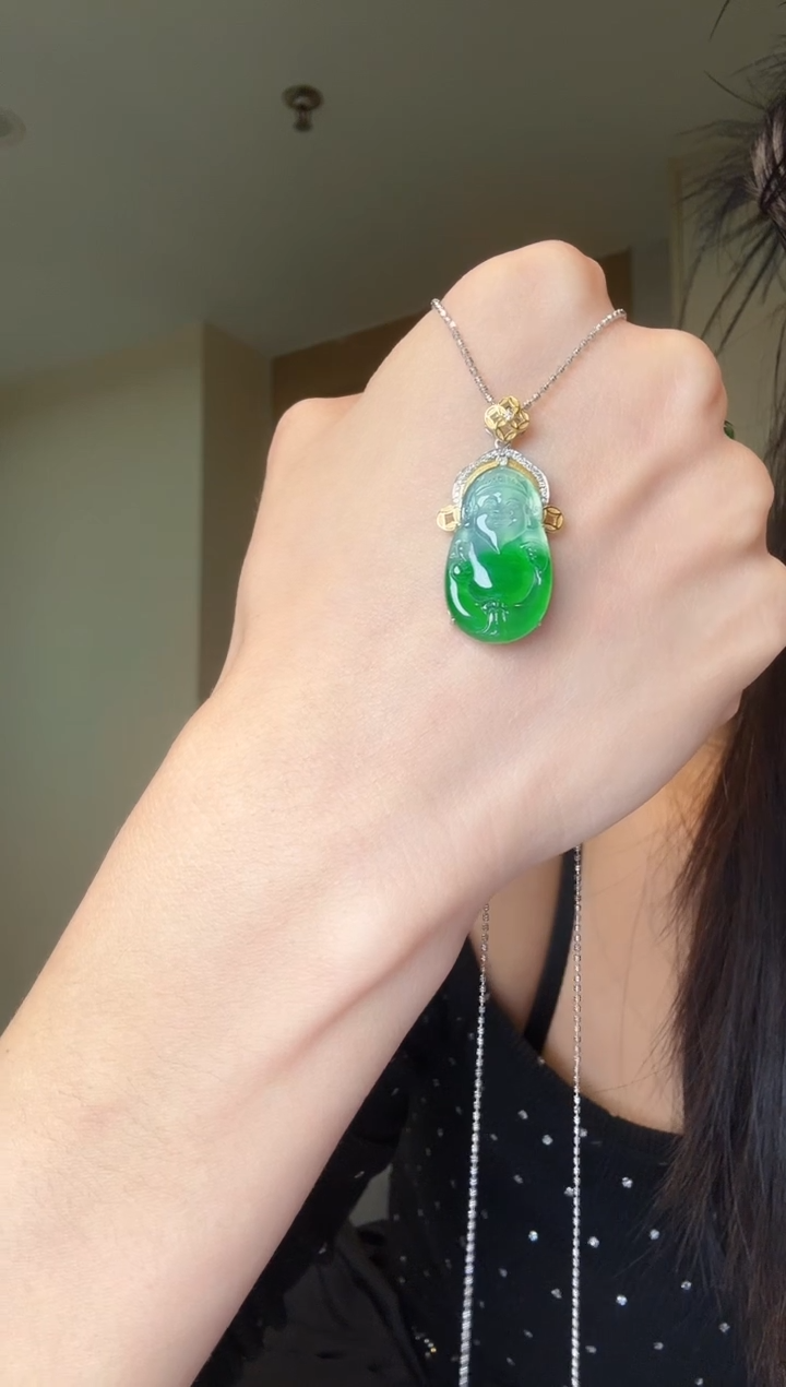 【闪购商品】翡翠吊坠(不含链)18K金镶嵌天然翡翠吊坠