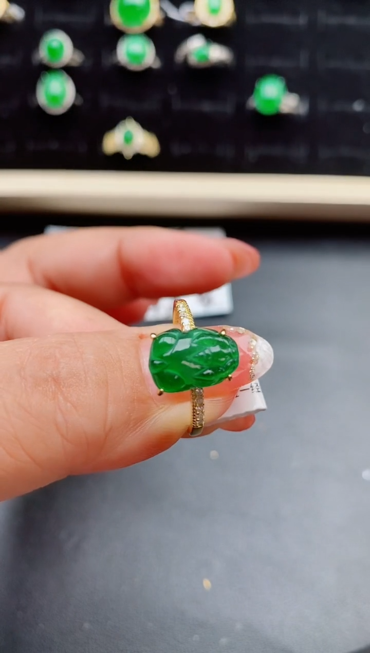 【闪购商品】翡翠戒指银S925镶嵌0850805