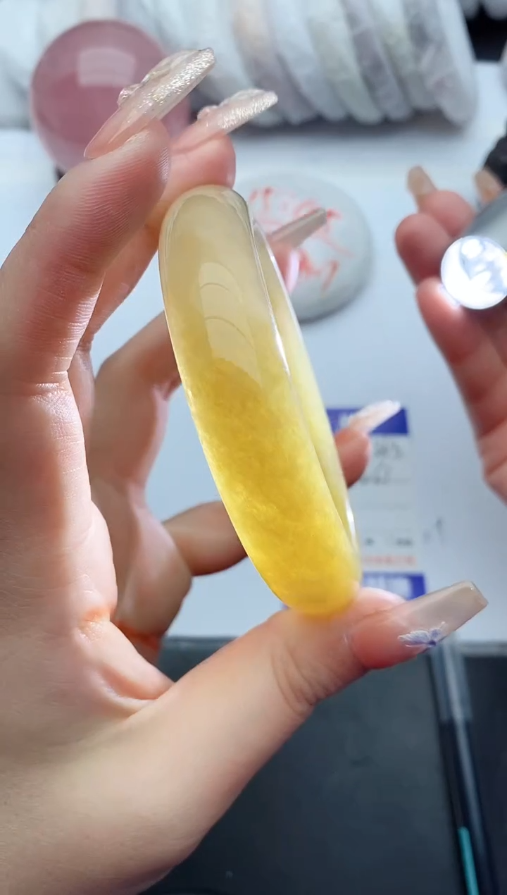 【闪购商品】石英质玉手镯未镶嵌F363+60/61