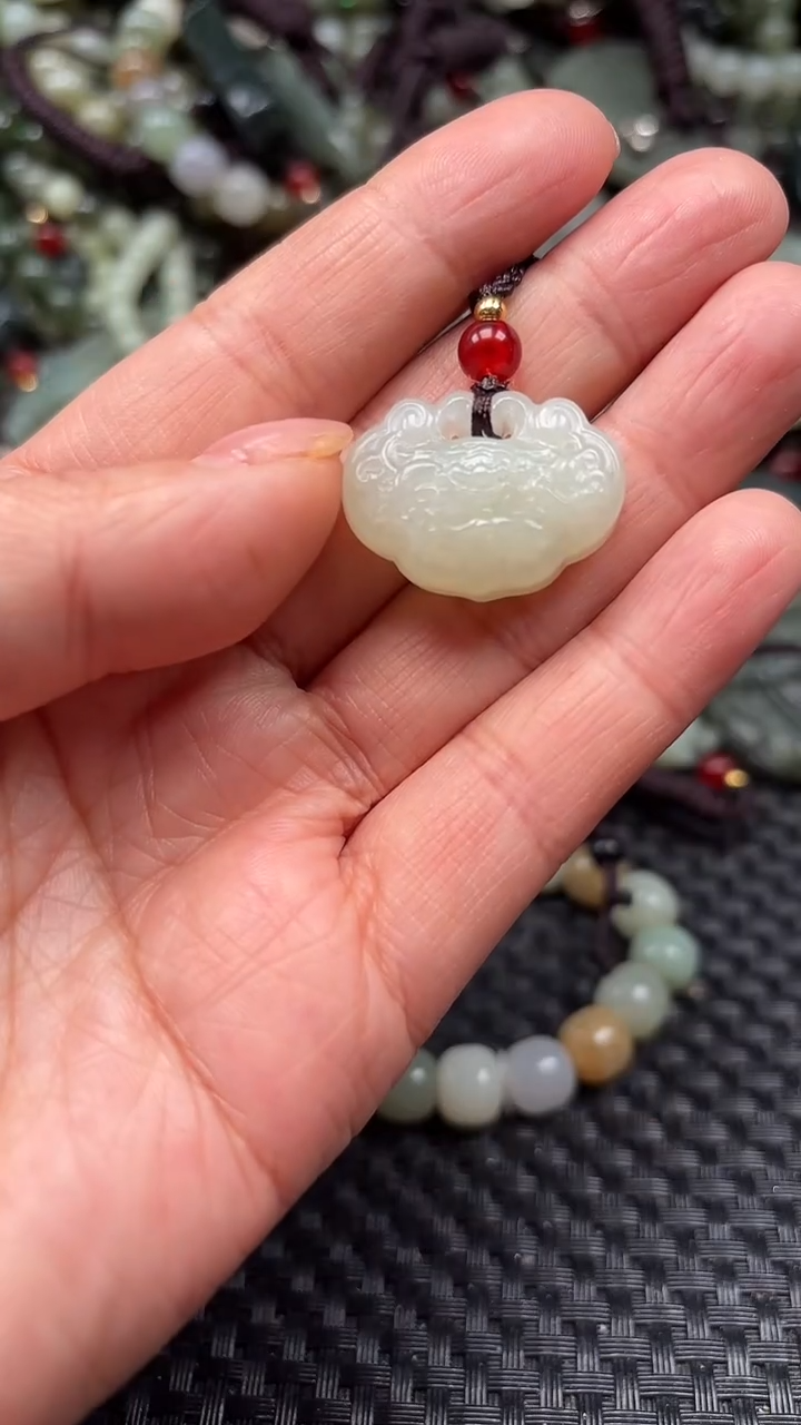 【闪购商品】和田玉颈饰未镶嵌1