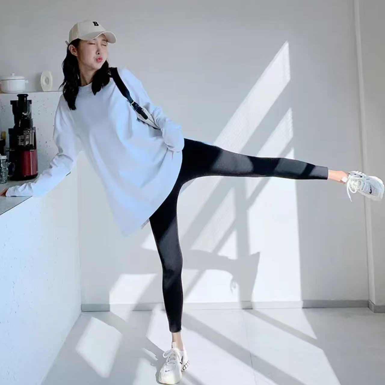 8001-水光感裸感体验（黑色）外穿打底裤