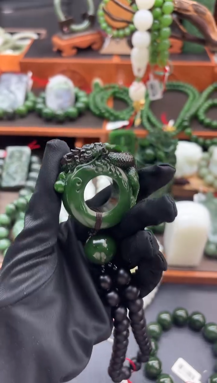 未镶嵌和田玉把件董小姐推荐 多样性发货 拍一发一bye7