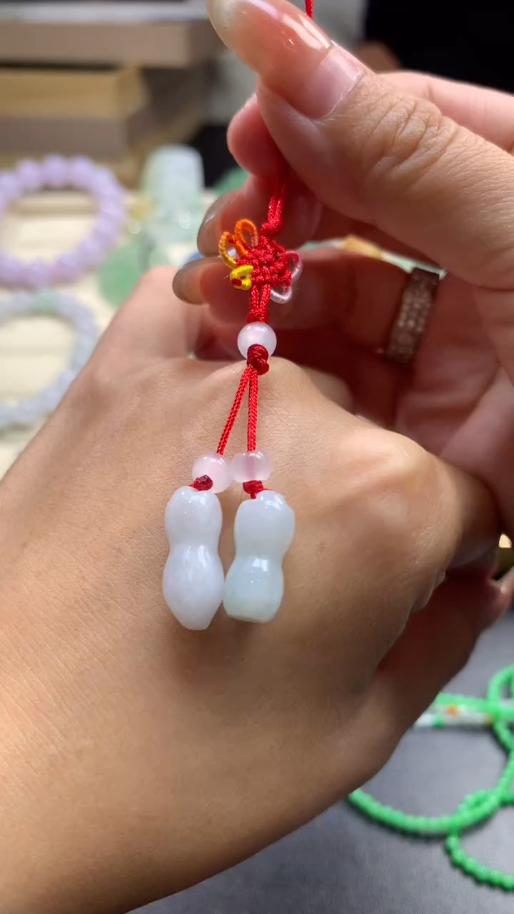 【闪购商品】玛瑙/玉髓车挂未镶嵌翡翠
