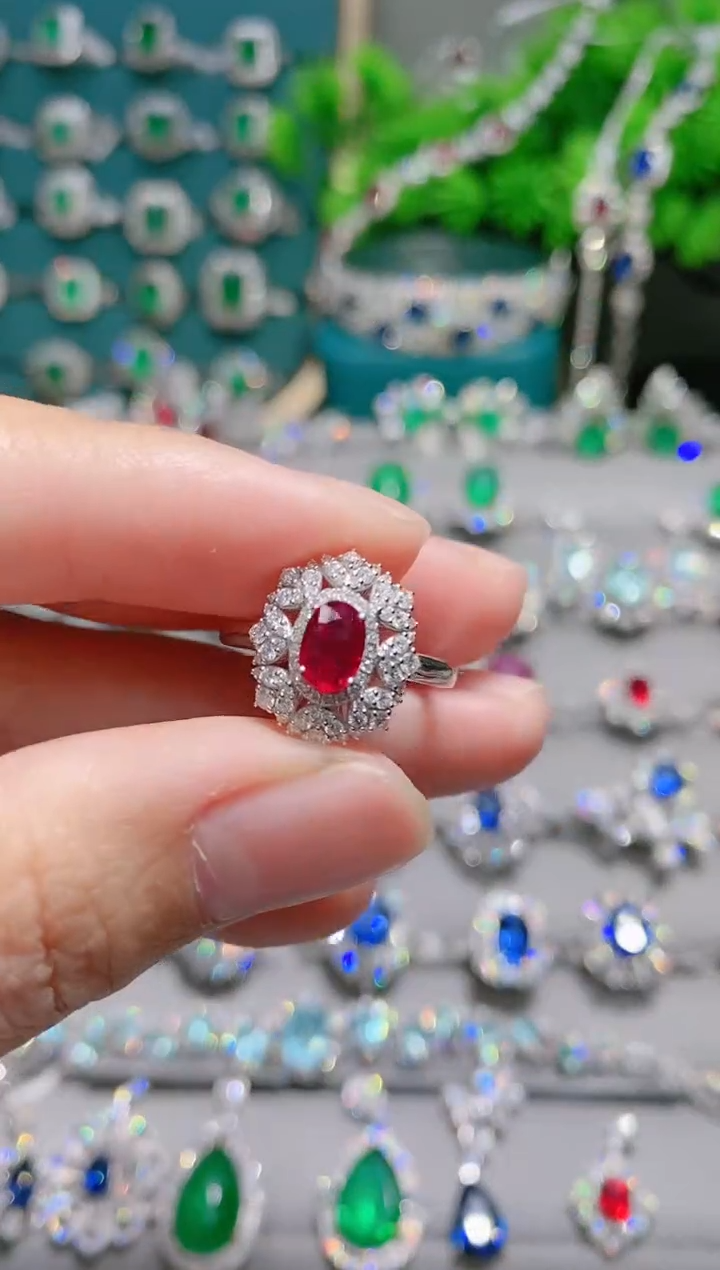 18K金镶嵌18K金戒指红宝石春***铺.