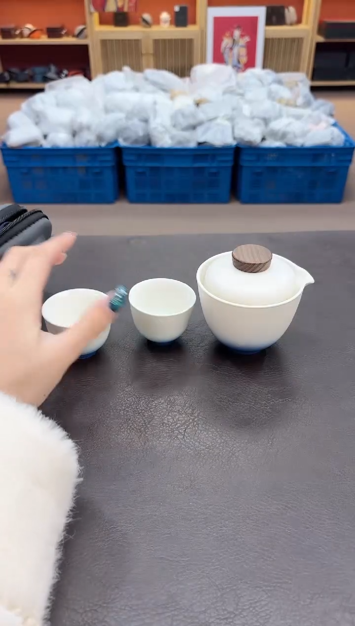 【闪购商品】摆件瓷SC1111111111111