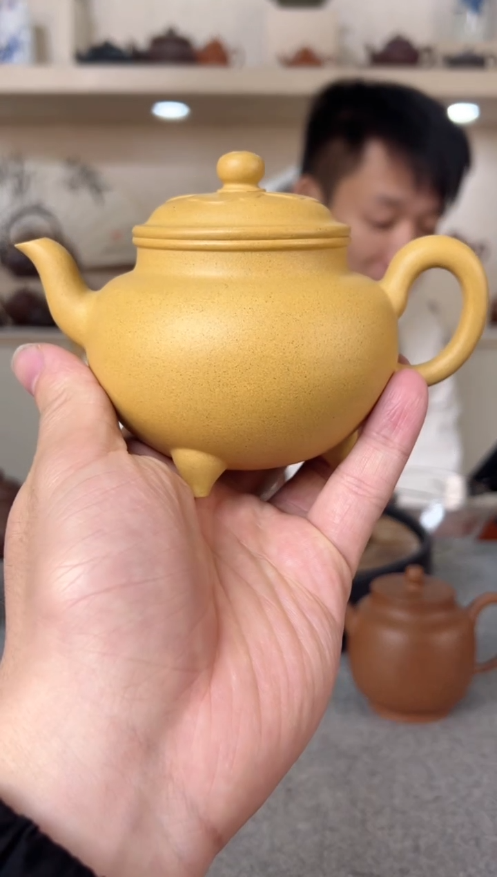 【闪购商品】紫砂茶壶三足大彬如意 黄金段 半手工