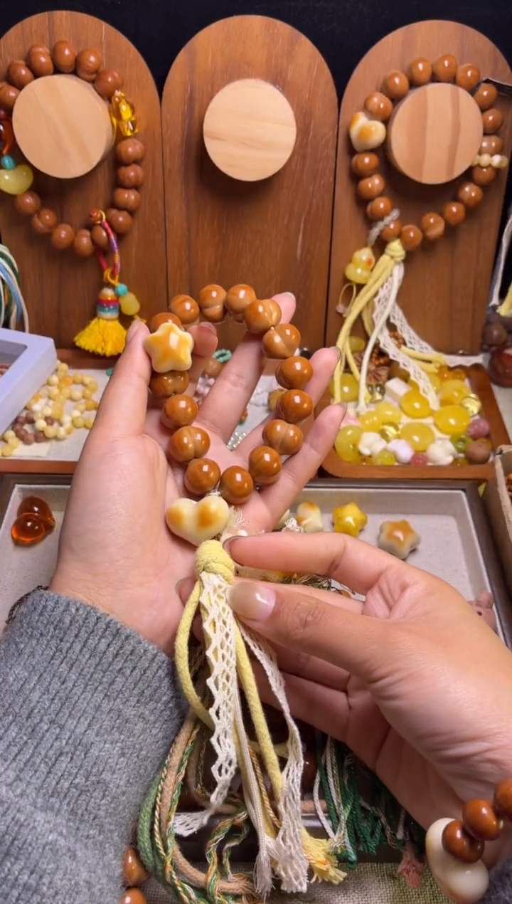 手串猴头核桃！差价