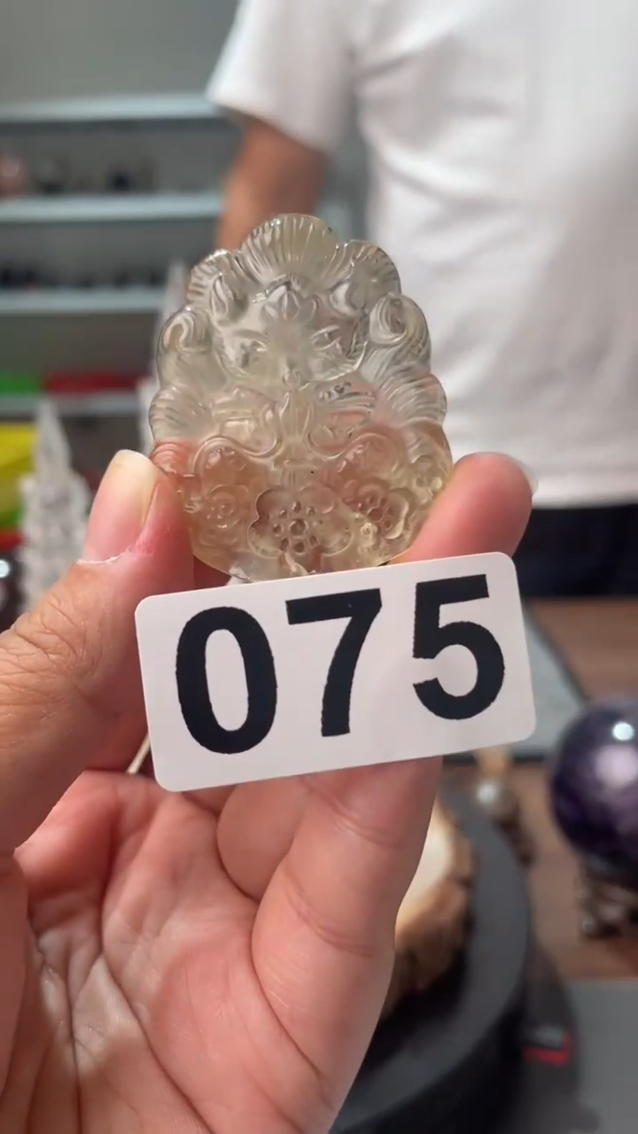 未镶嵌水晶大型摆件（非配饰）黄水晶狐狸075