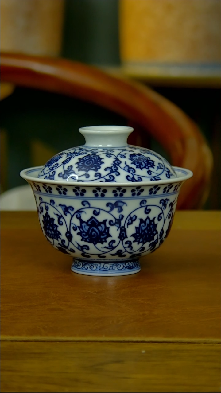 【闪购商品】缠枝莲两才盖碗（柴窑）