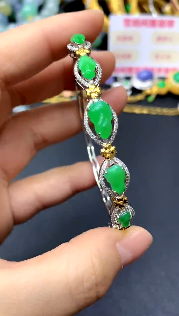 18K金镶嵌手镯翡翠475-中国好珍宝