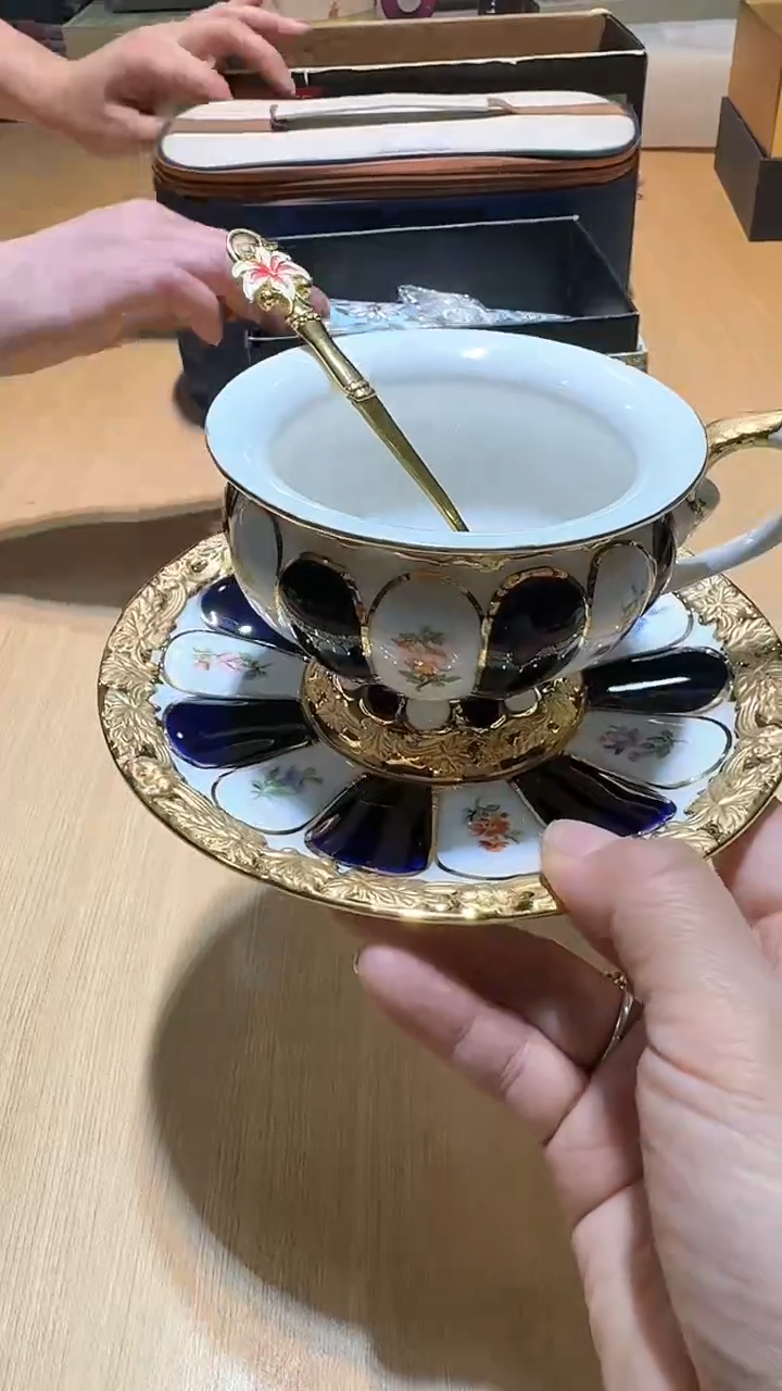 【闪购商品】瓷片锅碗瓢盆一件不剩