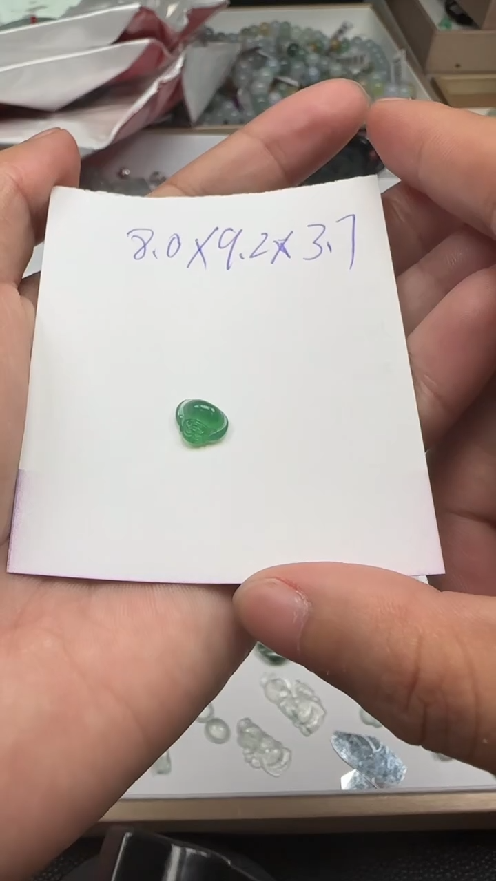 【闪购商品】翡翠颈饰未镶嵌小佛