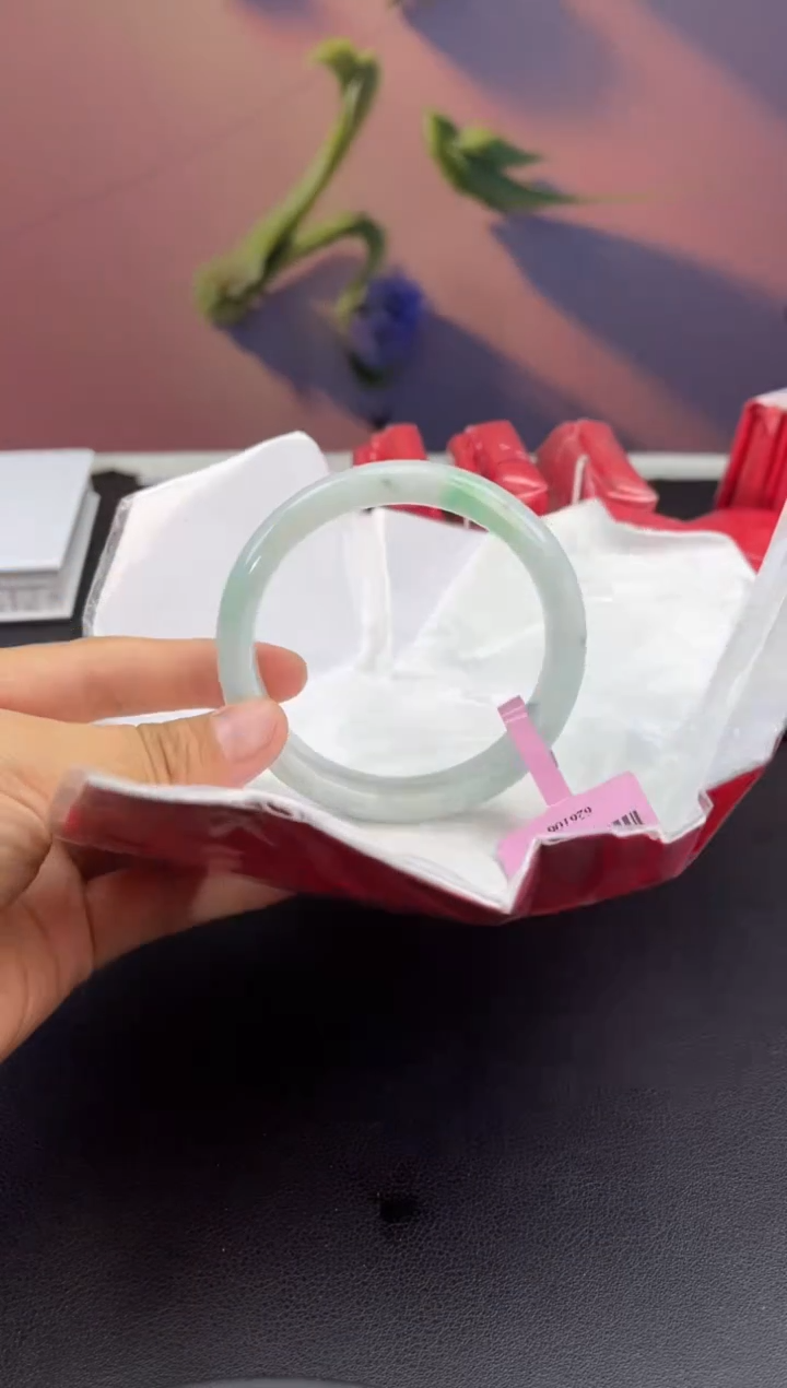 翡翠未镶嵌手镯翡翠手镯（微瑕）2